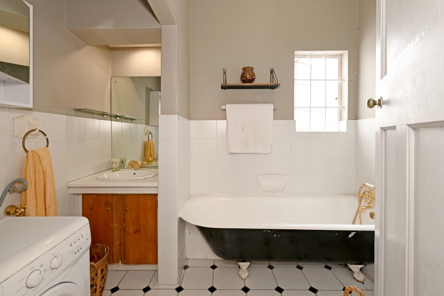 2 Bedroom Property for Sale in Kenilworth Western Cape